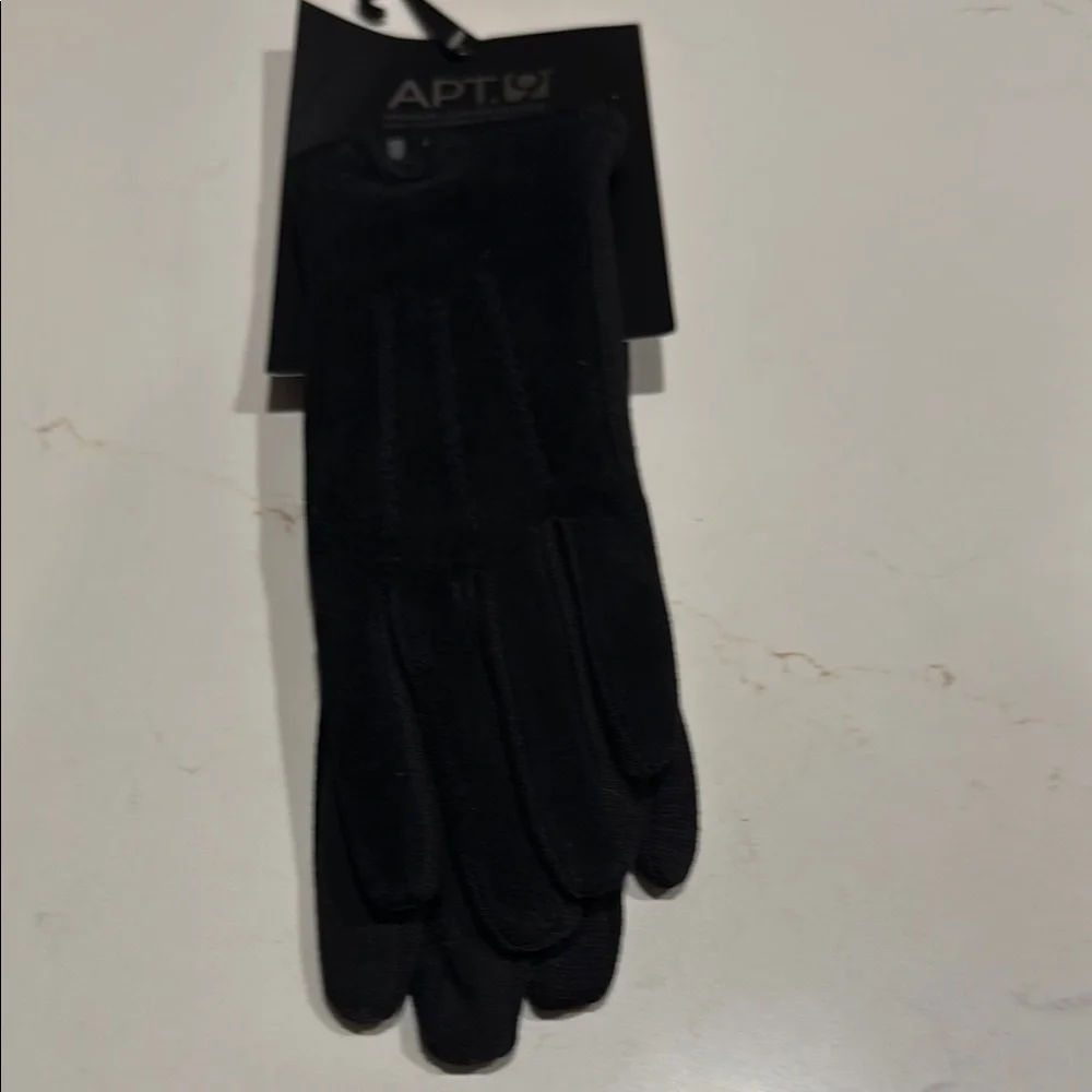 Suede gloves